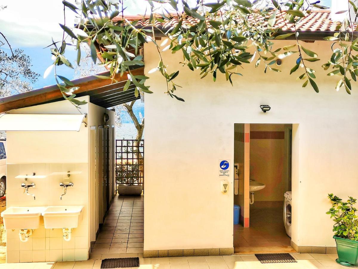 Camping Baldo Brenzone sul Garda Exterior photo